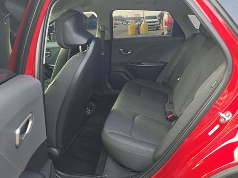 Used 2025 Kia K4 FWD image 11