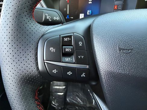 Used 2025 Ford Escape ST-Line w/ Tech Pack #1 AWD/4WD image 19