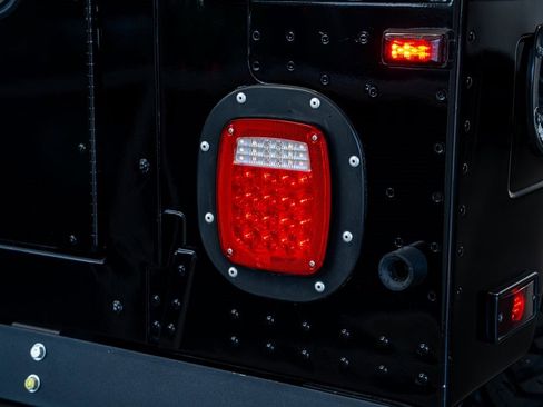 Used 2002 HUMMER H1 4-Door Wagon image 25