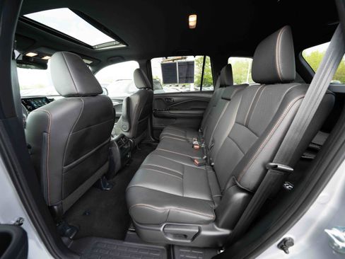 Certified 2023 Honda Passport TrailSport image 23