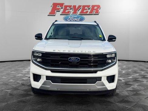 New 2026 Ford Expedition Max Platinum w/ Platinum Ultimate Package AWD/4WD image 2