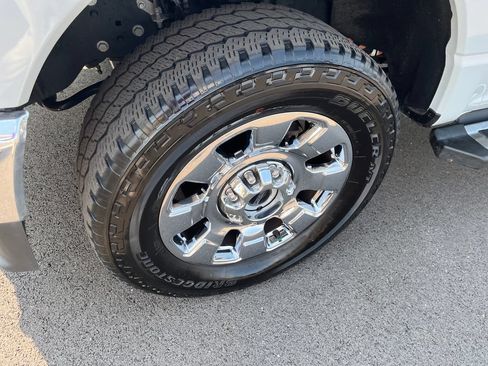 Used 2025 Ford F350 Lariat w/ Chrome Package AWD/4WD image 9