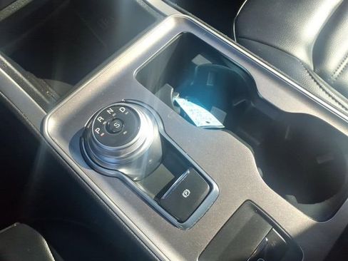 Used 2024 Ford Edge SEL w/ Convenience Package image 22