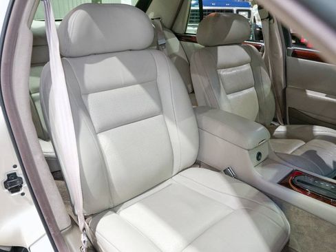 Used 1996 Cadillac Seville STS FWD image 39