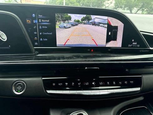 Used 2024 Cadillac Escalade ESV V w/ LPO, ONYX Package AWD/4WD image 17