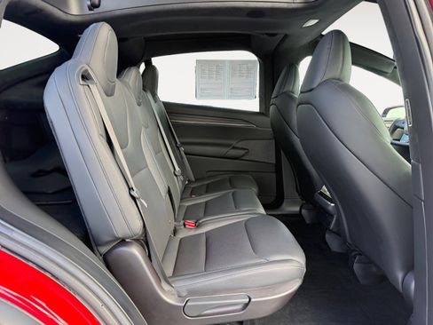 Used 2023 Tesla Model X image 18