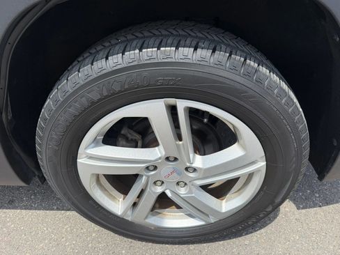 Used 2018 GMC Terrain SLE w/ Driver Convenience Package AWD/4WD image 10