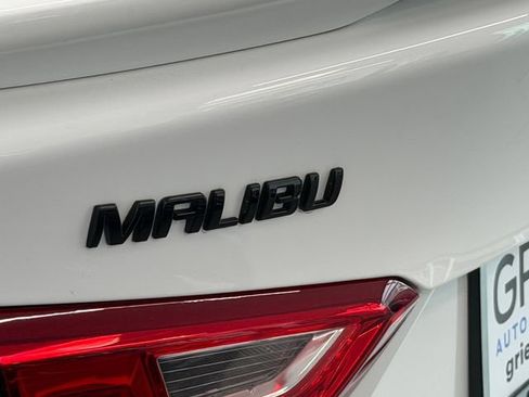 Used 2024 Chevrolet Malibu RS FWD image 14