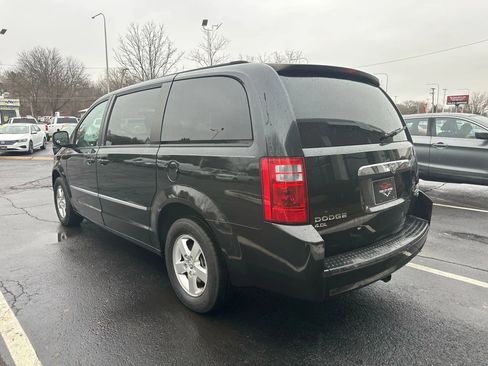 Used 2010 Dodge Grand Caravan SXT w/ Family Value Group image 5