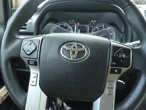 Used 2021 Toyota 4Runner Limited RWD image 28