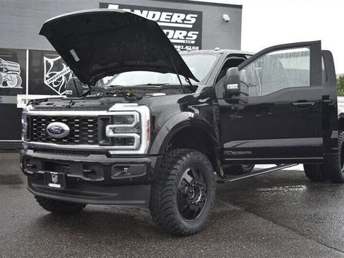 Used 2025 Ford F450 Platinum w/ Camper Package image 32