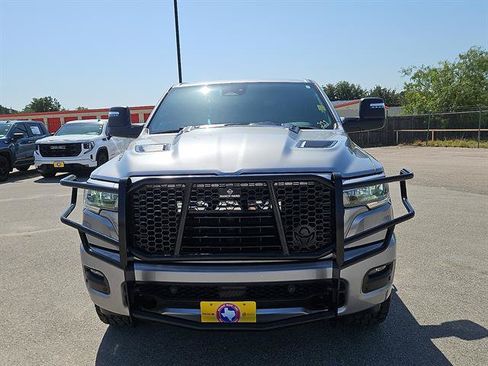 Used 2025 RAM 1500 Laramie w/ Sport Appearance Package AWD/4WD image 8