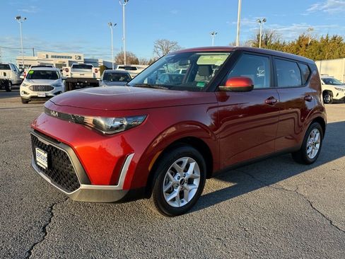 Used 2024 Kia Soul LX w/ Option Group 015 image 8
