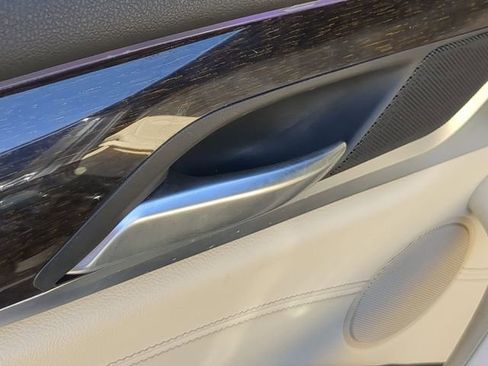 Used 2019 BMW X3 xDrive30i w/ Premium Package image 32