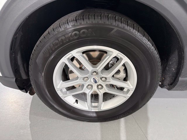 Used 2025 Ford Explorer Active w/ Active Comfort Package RWD image 4