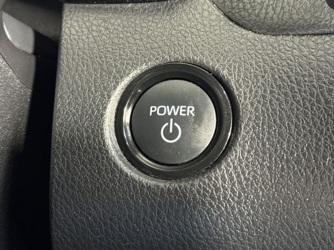Used 2025 Toyota Camry SE FWD image 41