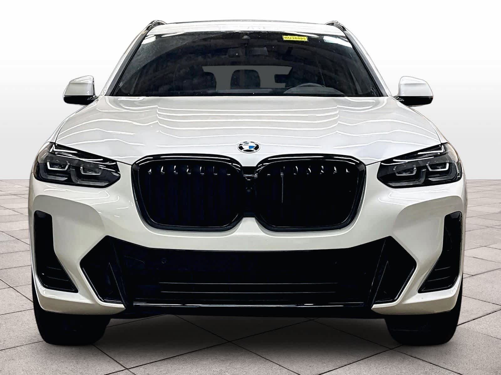 Used 2024 BMW X3 xDrive30i w/ Premium Package AWD/4WD image 3