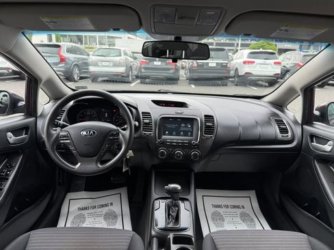 Used 2018 Kia Forte LX w/ LX Popular Package FWD image 10