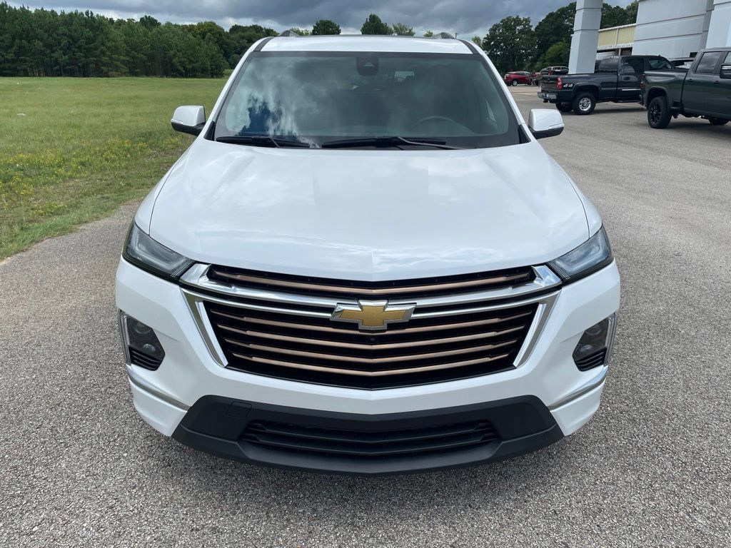 Used 2023 Chevrolet Traverse High Country w/ LPO, Floor Liner Package AWD/4WD image 9