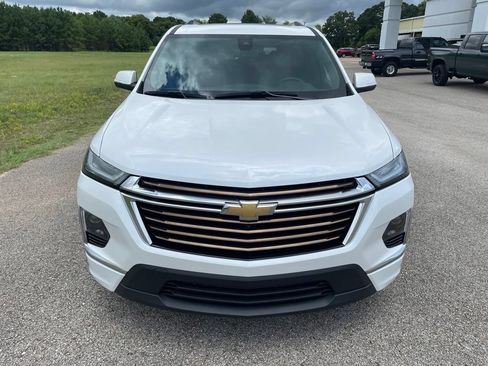 Used 2023 Chevrolet Traverse High Country w/ LPO, Floor Liner Package AWD/4WD image 9