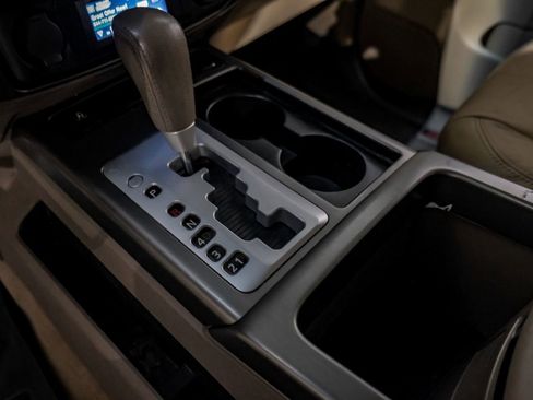 Used 2012 Nissan Armada SV image 20