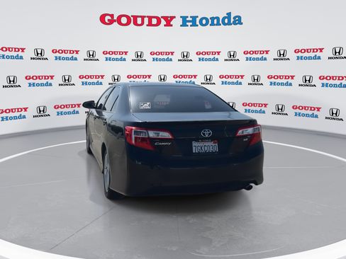 Used 2014 Toyota Camry SE FWD image 7