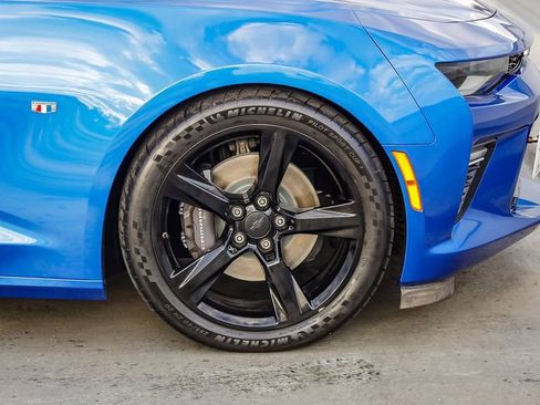 Used 2017 Chevrolet Camaro SS image 11