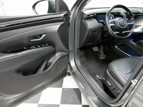 Used 2022 Hyundai Tucson Limited image 11