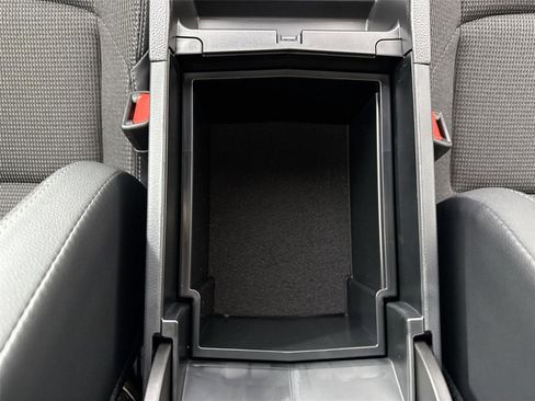 Used 2024 Toyota bZ4X XLE image 34