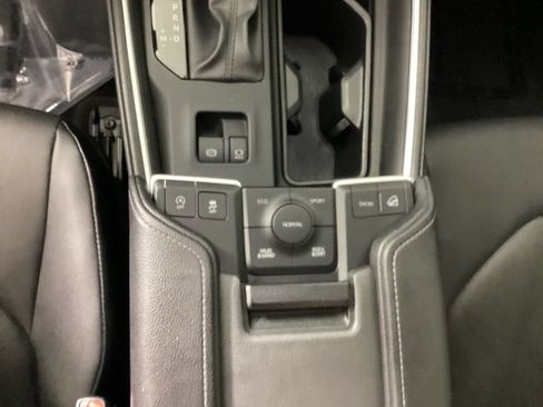 Used 2024 Toyota Grand Highlander AWD image 20