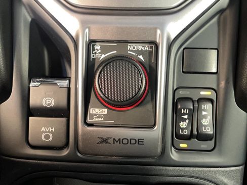 Used 2023 Subaru Forester Premium AWD/4WD image 9