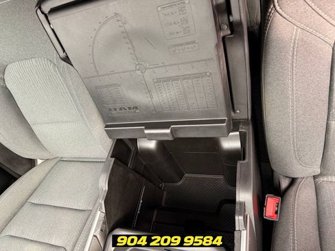 Used 2021 RAM 1500 Big Horn AWD/4WD image 34