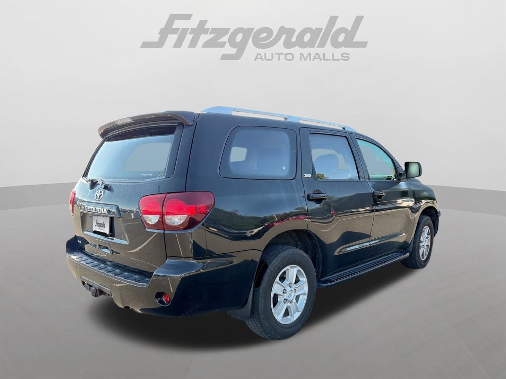 Used 2019 Toyota Sequoia SR5 w/ Premium Package AWD/4WD image 8