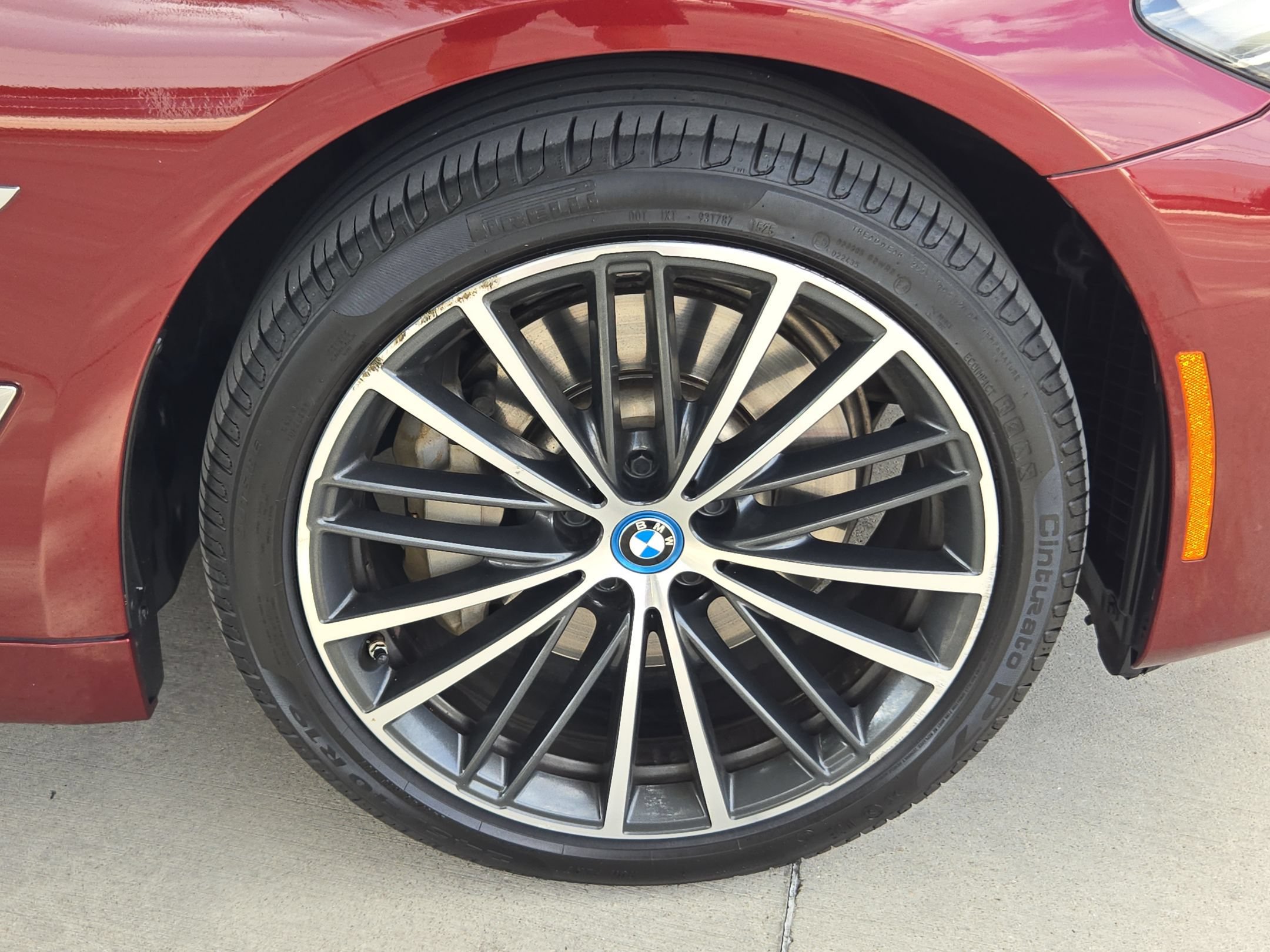 Used 2023 BMW 530e RWD image 27