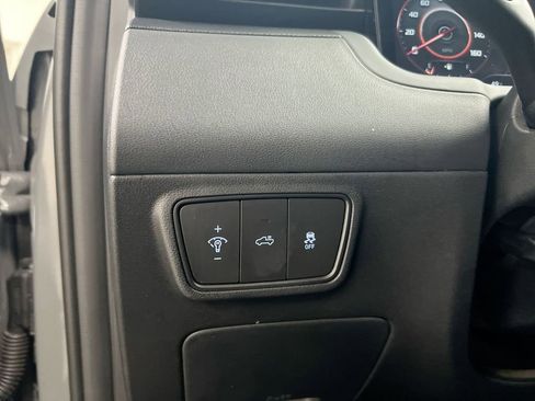 Used 2022 Hyundai Santa Cruz SEL Premium image 18