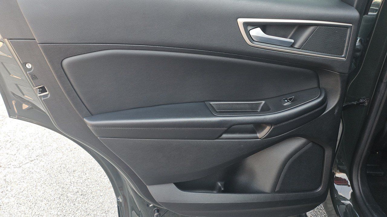Used 2024 Ford Edge SEL AWD/4WD image 14