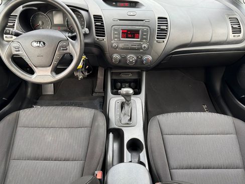 Used 2016 Kia Forte LX image 17