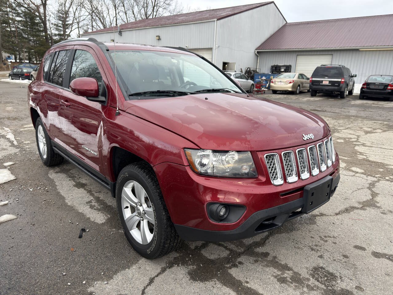 Used 2014 Jeep Compass Latitude AWD/4WD image 5