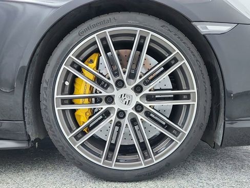 Used 2014 Porsche 911 Turbo S image 15