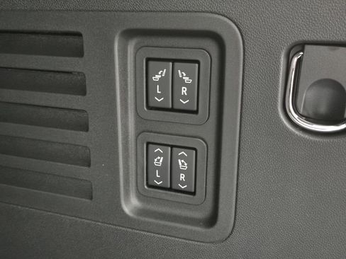 New 2026 Buick Enclave Preferred w/ Power Package image 15