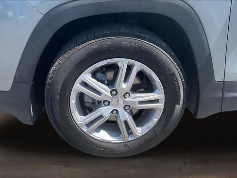 Used 2024 GMC Terrain SLE w/ Driver Convenience Package FWD image 33