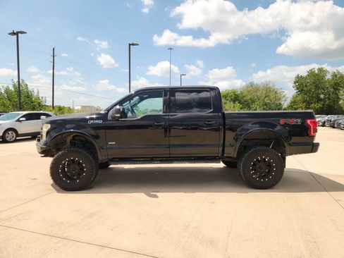 Used 2017 Ford F150 XLT w/ Equipment Group 302A Luxury AWD/4WD image 5