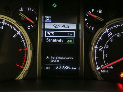 Certified 2023 Toyota 4Runner Limited AWD/4WD image 38
