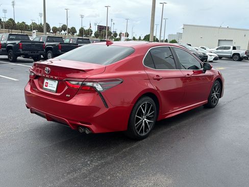 Used 2023 Toyota Camry SE FWD image 9