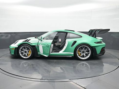 Certified 2025 Porsche 911 GT3 RS RWD image 24