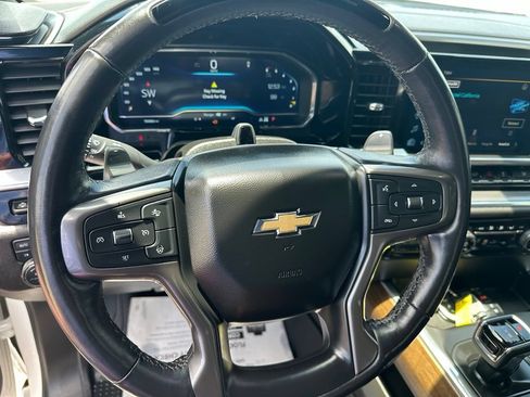 Used 2024 Chevrolet Silverado 1500 High Country AWD/4WD image 16