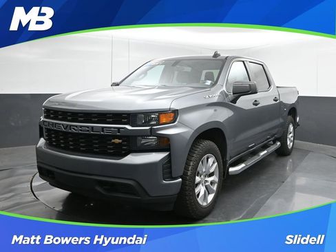 Used 2020 Chevrolet Silverado 1500 Custom w/ Custom Value Package image 1