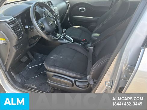 Used 2016 Kia Soul w/ Option Group 020 FWD image 10