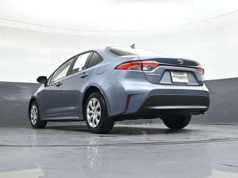 Used 2025 Toyota Corolla LE image 38