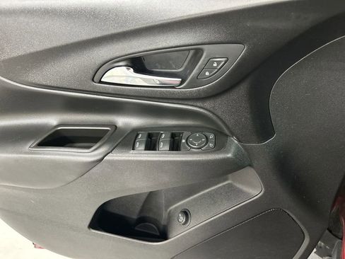 Used 2020 Chevrolet Equinox LT image 11